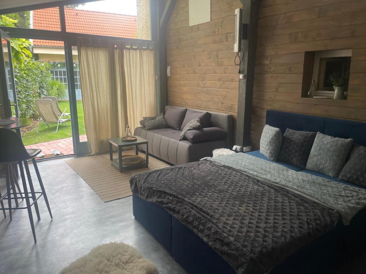 Monpe Apartmanik S Atmosferou Комарно Экстерьер фото